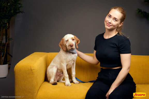 Gyvnųnų fotosesija Vilniaus Akropolyje, Akropolis, Fotografavimas, Fotosesija su augintiniu. Fotografas: Dovydas Gaidamavičius © www.DovydasGaidamavicius.lt www.Dovis.lt @dgaidamavicius Partneriai Josera Lietuva, LOVE MEDIA agentūra, AKROPOLIS Vilnius, DR.VET, Jeruzalės veterinarijos klinika