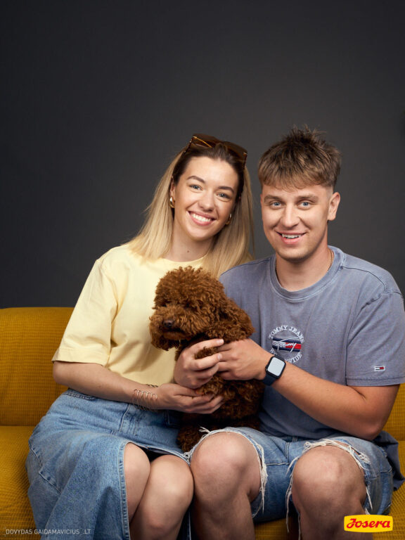 Gyvnųnų fotosesija Vilniaus Akropolyje, Akropolis, Fotografavimas, Fotosesija su augintiniu. Fotografas: Dovydas Gaidamavičius © www.DovydasGaidamavicius.lt www.Dovis.lt @dgaidamavicius Partneriai Josera Lietuva, LOVE MEDIA agentūra, AKROPOLIS Vilnius, DR.VET, Jeruzalės veterinarijos klinika