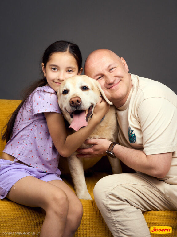Gyvnųnų fotosesija Vilniaus Akropolyje, Akropolis, Fotografavimas, Fotosesija su augintiniu. Fotografas: Dovydas Gaidamavičius © www.DovydasGaidamavicius.lt www.Dovis.lt @dgaidamavicius Partneriai Josera Lietuva, LOVE MEDIA agentūra, AKROPOLIS Vilnius, DR.VET, Jeruzalės veterinarijos klinika