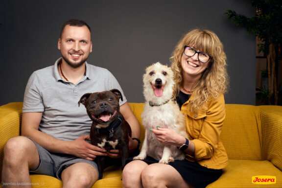 Gyvnųnų fotosesija Vilniaus Akropolyje, Akropolis, Fotografavimas, Fotosesija su augintiniu. Fotografas: Dovydas Gaidamavičius © www.DovydasGaidamavicius.lt www.Dovis.lt @dgaidamavicius Partneriai Josera Lietuva, LOVE MEDIA agentūra, AKROPOLIS Vilnius, DR.VET, Jeruzalės veterinarijos klinika