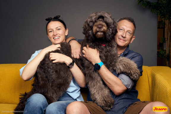 Gyvnųnų fotosesija Vilniaus Akropolyje, Akropolis, Fotografavimas, Fotosesija su augintiniu. Fotografas: Dovydas Gaidamavičius © www.DovydasGaidamavicius.lt www.Dovis.lt @dgaidamavicius Partneriai Josera Lietuva, LOVE MEDIA agentūra, AKROPOLIS Vilnius, DR.VET, Jeruzalės veterinarijos klinika