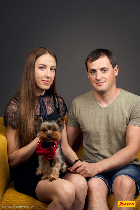Gyvnųnų fotosesija Vilniaus Akropolyje, Akropolis, Fotografavimas, Fotosesija su augintiniu. Fotografas: Dovydas Gaidamavičius © www.DovydasGaidamavicius.lt www.Dovis.lt @dgaidamavicius Partneriai Josera Lietuva, LOVE MEDIA agentūra, AKROPOLIS Vilnius, DR.VET, Jeruzalės veterinarijos klinika