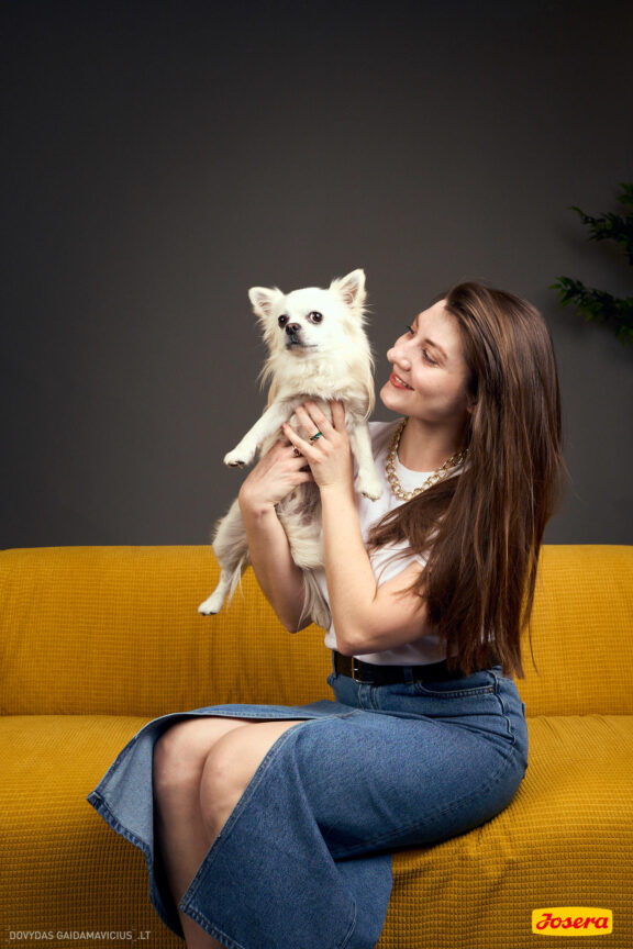 Gyvnųnų fotosesija Vilniaus Akropolyje, Akropolis, Fotografavimas, Fotosesija su augintiniu. Fotografas: Dovydas Gaidamavičius © www.DovydasGaidamavicius.lt www.Dovis.lt @dgaidamavicius Partneriai Josera Lietuva, LOVE MEDIA agentūra, AKROPOLIS Vilnius, DR.VET, Jeruzalės veterinarijos klinika