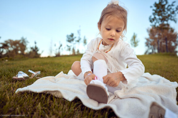 Asmeninė vaiko fotosesija Vilniuje, Vilnius, Japoniškas sodas Vilnius, Amanda Fotografas: Dovydas Gaidamavičius © www.DovydasGaidamavicius.lt www.Dovis.lt
