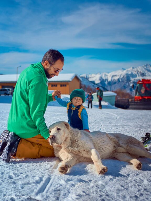 Gruzija, Sakartvelas, Mestia, Svaneti, Kelionė, Kalnai, Slidinėjimas, Žiema Fotografas: Dovydas Gaidamavičius Dovis www.Dovis.lt © www.DovydasGaidamavicius.lt  @DGaidamavicius