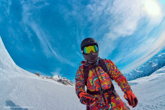 Gruzija, Sakartvelas, Mestia, Svaneti, Kelionė, Kalnai, Slidinėjimas, Žiema Fotografas: Dovydas Gaidamavičius Dovis www.Dovis.lt © www.DovydasGaidamavicius.lt  @DGaidamavicius