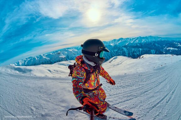 Gruzija, Sakartvelas, Mestia, Svaneti, Kelionė, Kalnai, Slidinėjimas, Žiema Fotografas: Dovydas Gaidamavičius Dovis www.Dovis.lt © www.DovydasGaidamavicius.lt  @DGaidamavicius