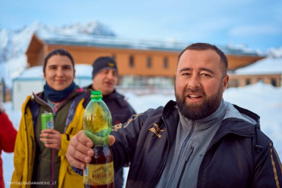 Gruzija, Sakartvelas, Mestia, Svaneti, Kelionė, Kalnai, Slidinėjimas, Žiema Fotografas: Dovydas Gaidamavičius Dovis www.Dovis.lt © www.DovydasGaidamavicius.lt  @DGaidamavicius