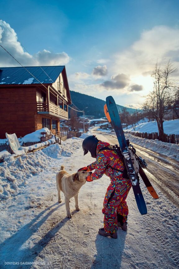 Gruzija, Sakartvelas, Mestia, Svaneti, Kelionė, Kalnai, Slidinėjimas, Žiema Fotografas: Dovydas Gaidamavičius Dovis www.Dovis.lt © www.DovydasGaidamavicius.lt  @DGaidamavicius