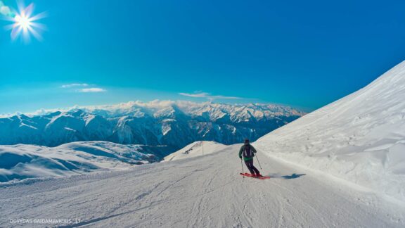 Gruzija, Sakartvelas, Mestia, Svaneti, Kelionė, Kalnai, Slidinėjimas, Žiema Fotografas: Dovydas Gaidamavičius Dovis www.Dovis.lt © www.DovydasGaidamavicius.lt  @DGaidamavicius