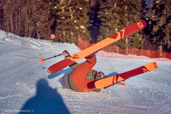 Gruzija, Sakartvelas, Mestia, Svaneti, Kelionė, Kalnai, Slidinėjimas, Žiema Fotografas: Dovydas Gaidamavičius Dovis www.Dovis.lt © www.DovydasGaidamavicius.lt  @DGaidamavicius