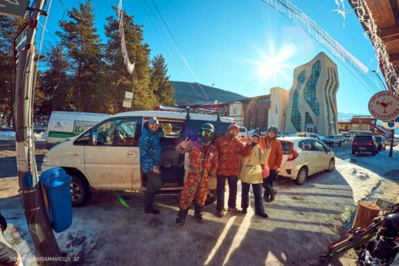 Gruzija, Sakartvelas, Mestia, Svaneti, Kelionė, Kalnai, Slidinėjimas, Žiema Fotografas: Dovydas Gaidamavičius Dovis www.Dovis.lt © www.DovydasGaidamavicius.lt  @DGaidamavicius