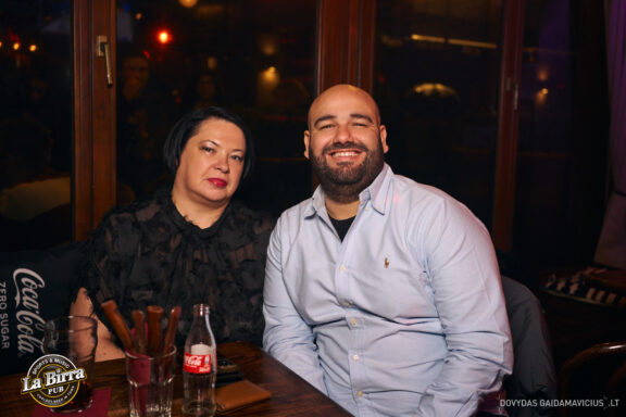 Vakarėlio fotografas, Naktinio klubo fotografas, Club photography Vilnius Party, La Birra Pub Vilnius, LaBirra, Samanta Vaičikauskaitė Live koncertas, Baras, Balius, Crazy party, Vilnius night club naktinis gyvenimas foto, Lietuva, Lithuania party Fotografas: Dovydas Gaidamavičius © www.DovydasGaidamavicius.lt www.Dovis.lt