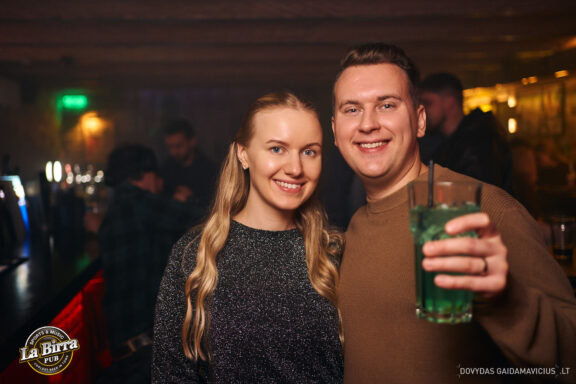 Vakarėlio fotografas, Naktinio klubo fotografas, Club photography Vilnius Party, La Birra Pub Vilnius, LaBirra, Samanta Vaičikauskaitė Live koncertas, Baras, Balius, Crazy party, Vilnius night club naktinis gyvenimas foto, Lietuva, Lithuania party Fotografas: Dovydas Gaidamavičius © www.DovydasGaidamavicius.lt www.Dovis.lt