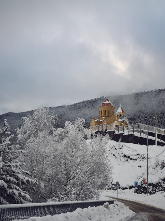 Sakartvelas, Gruzija, Mestia, Svaneti, Kelionė, Kalnai, Slidinėjimas, Žiema 2026 Fotografas: Dovydas Gaidamavičius Dovis www.Dovis.lt © www.DovydasGaidamavicius.lt  @DGaidamavicius