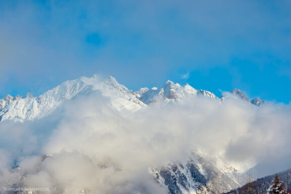 Sakartvelas, Gruzija, Mestia, Svaneti, Kelionė, Kalnai, Slidinėjimas, Žiema 2026 Fotografas: Dovydas Gaidamavičius Dovis www.Dovis.lt © www.DovydasGaidamavicius.lt  @DGaidamavicius