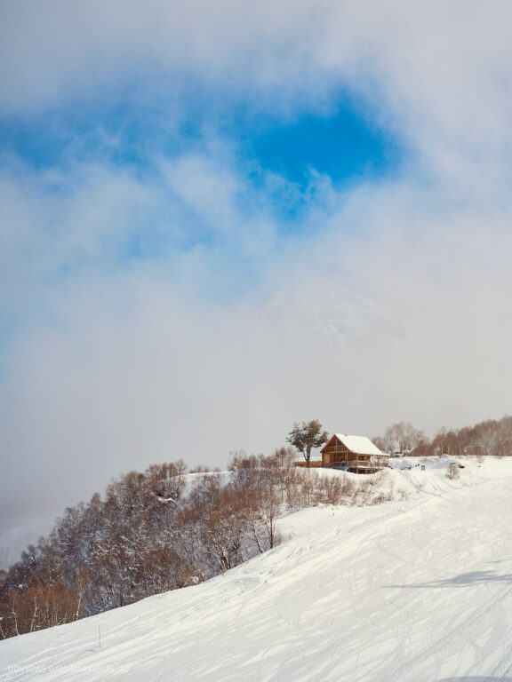 Sakartvelas, Gruzija, Mestia, Svaneti, Kelionė, Kalnai, Slidinėjimas, Žiema 2026 Fotografas: Dovydas Gaidamavičius Dovis www.Dovis.lt © www.DovydasGaidamavicius.lt  @DGaidamavicius